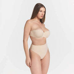 SMOOTHING INTIMATES STRAPLESS BRA | SAND