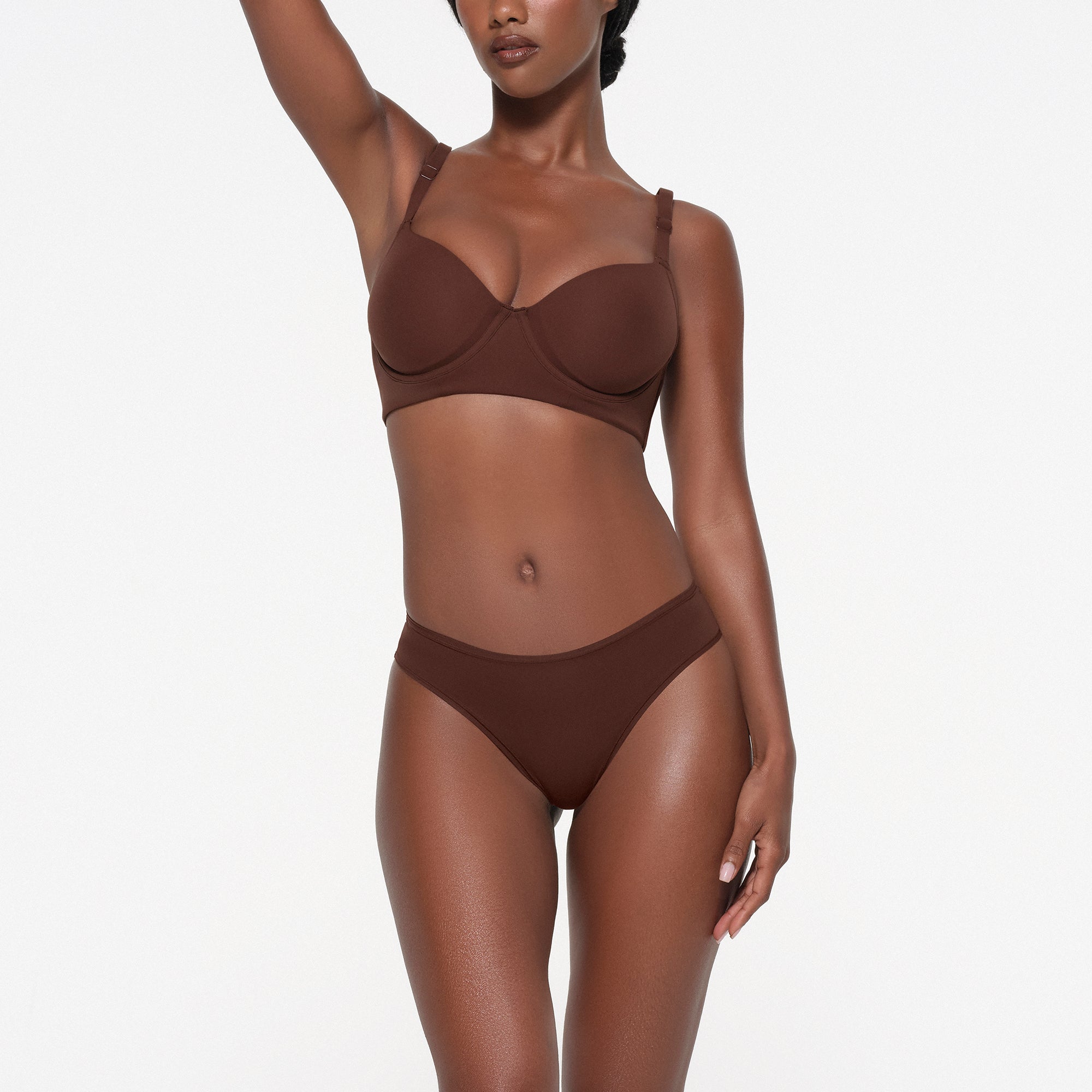 FITS EVERYBODY BACK SMOOTHING FULL COVERAGE BRA | COCOA