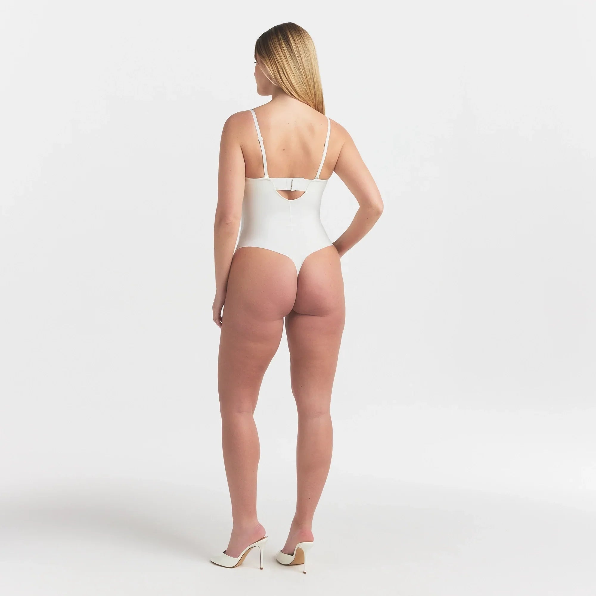 SKIMS BODY UNDERWIRE THONG BODYSUIT | IVORY