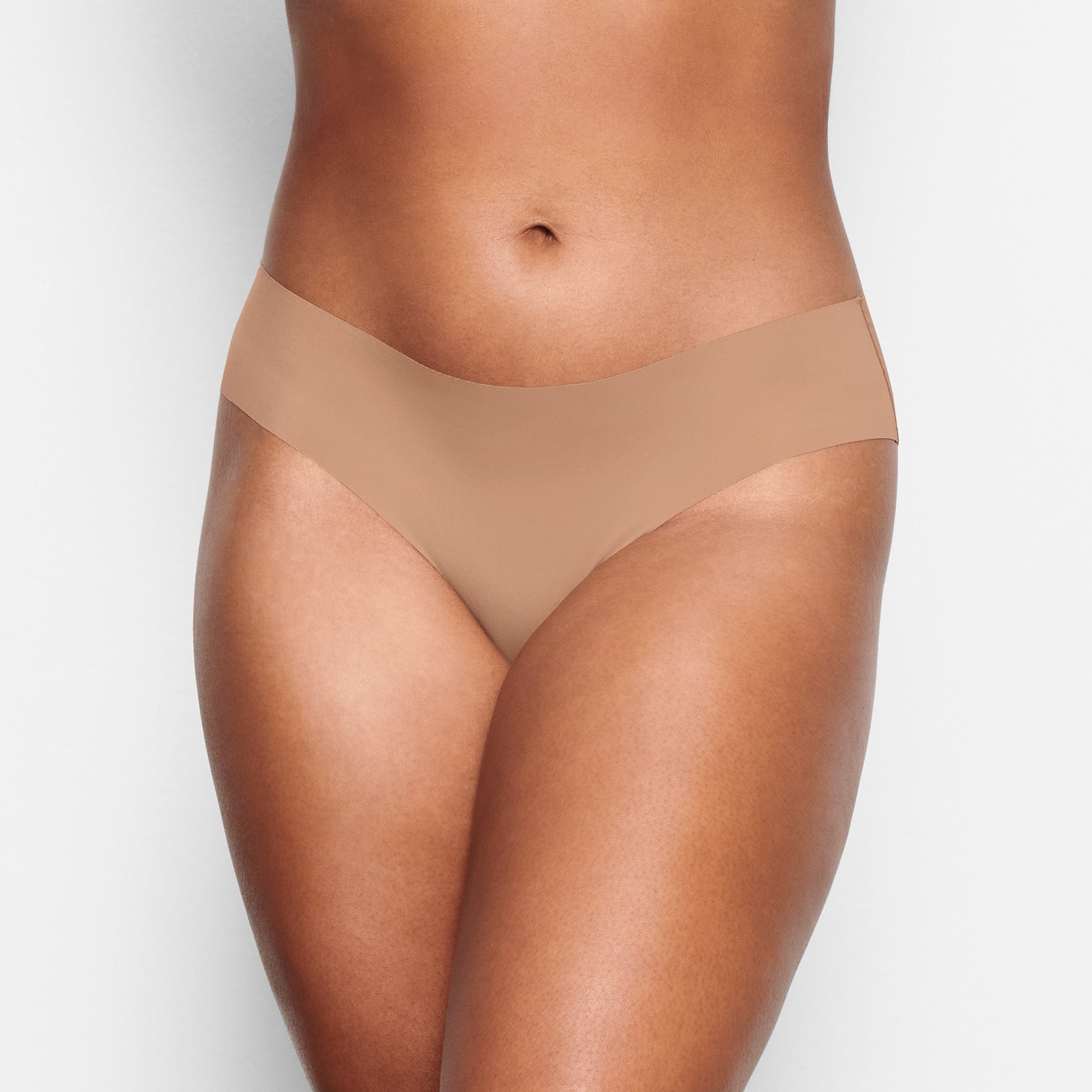 NAKED CHEEKY HIPSTER | SIENNA