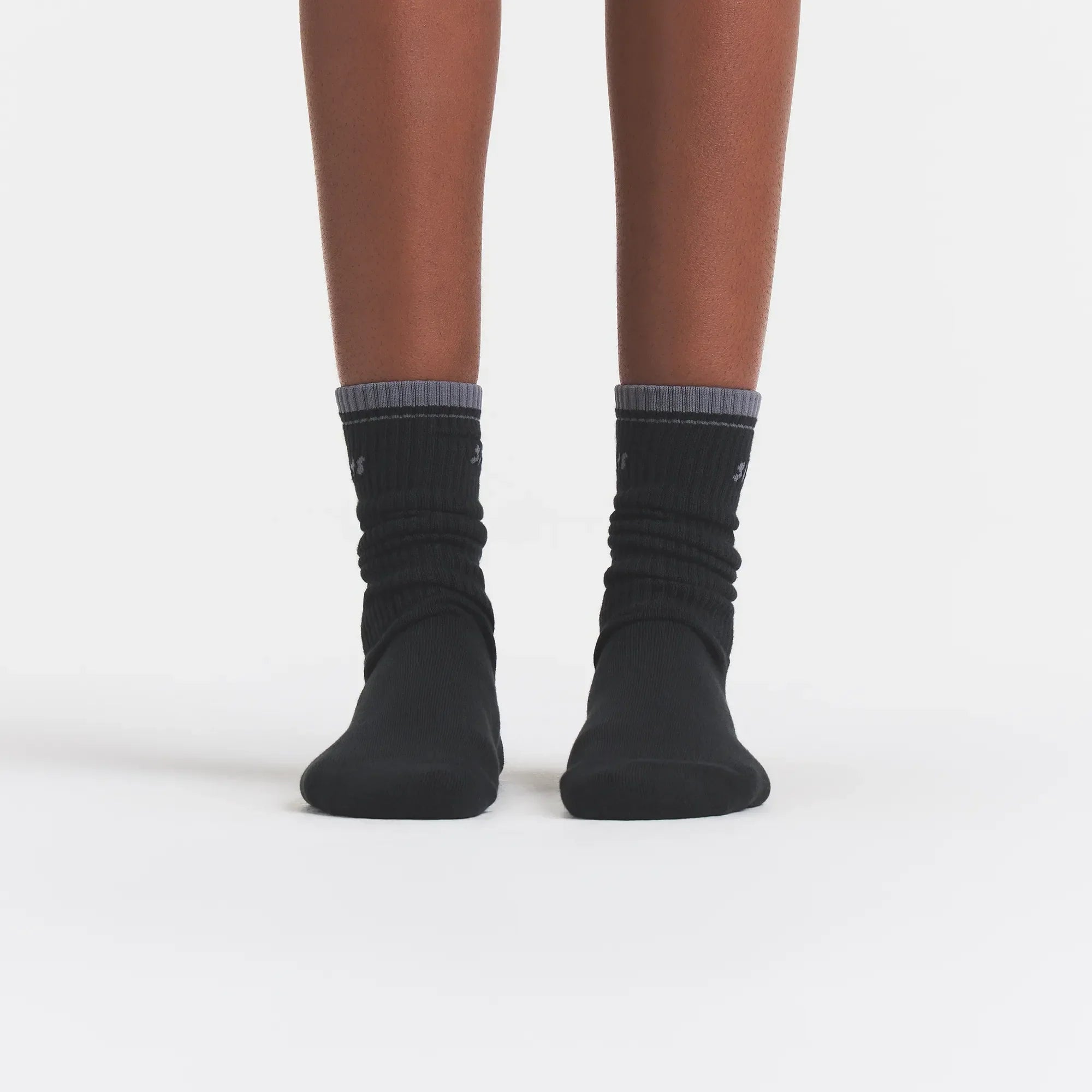 SKIMS SOCKS RIBBED CREW LOGO SOCK | ONYX AND DARK HEATHER GREY