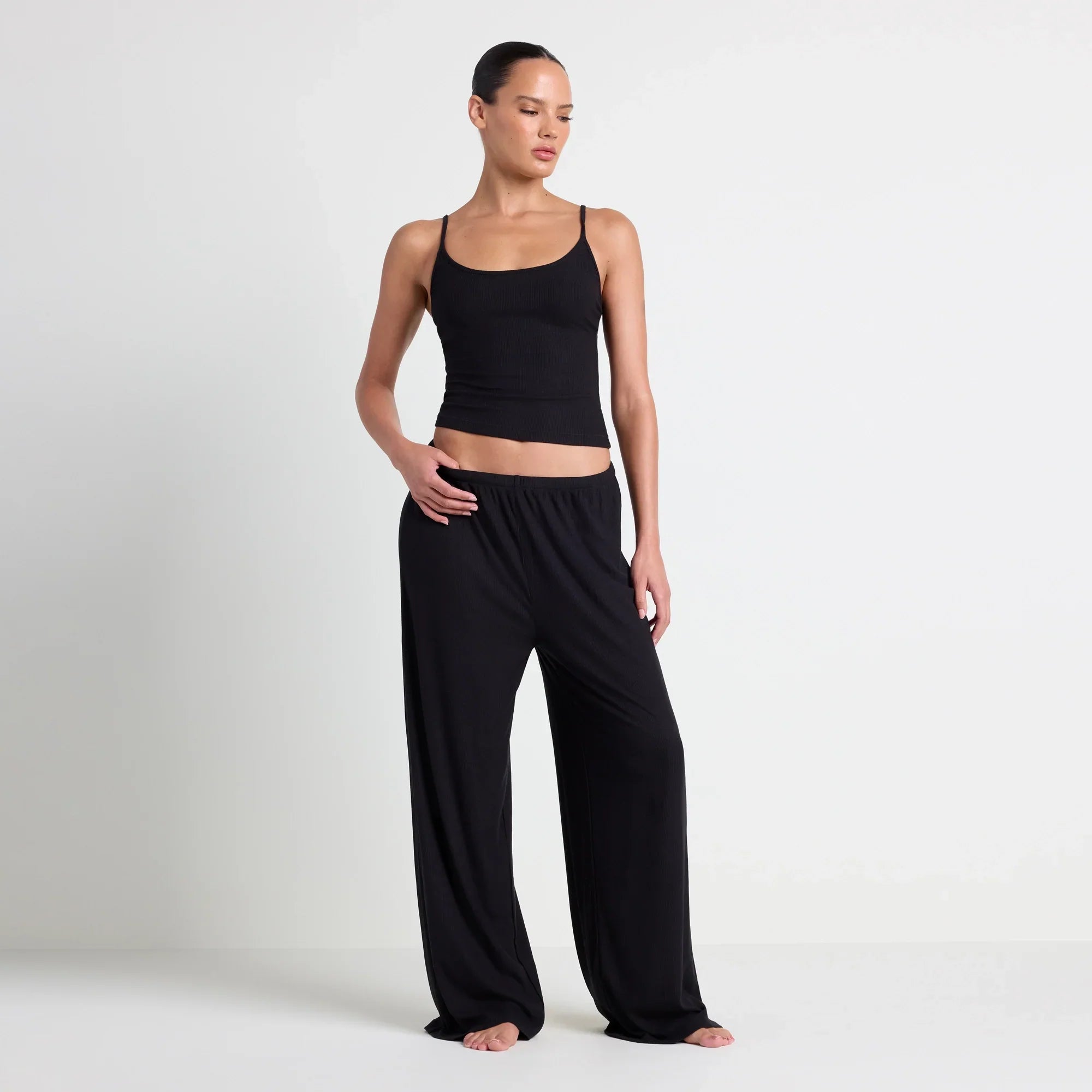 SOFT LOUNGE TANK SLEEP SET | ONYX
