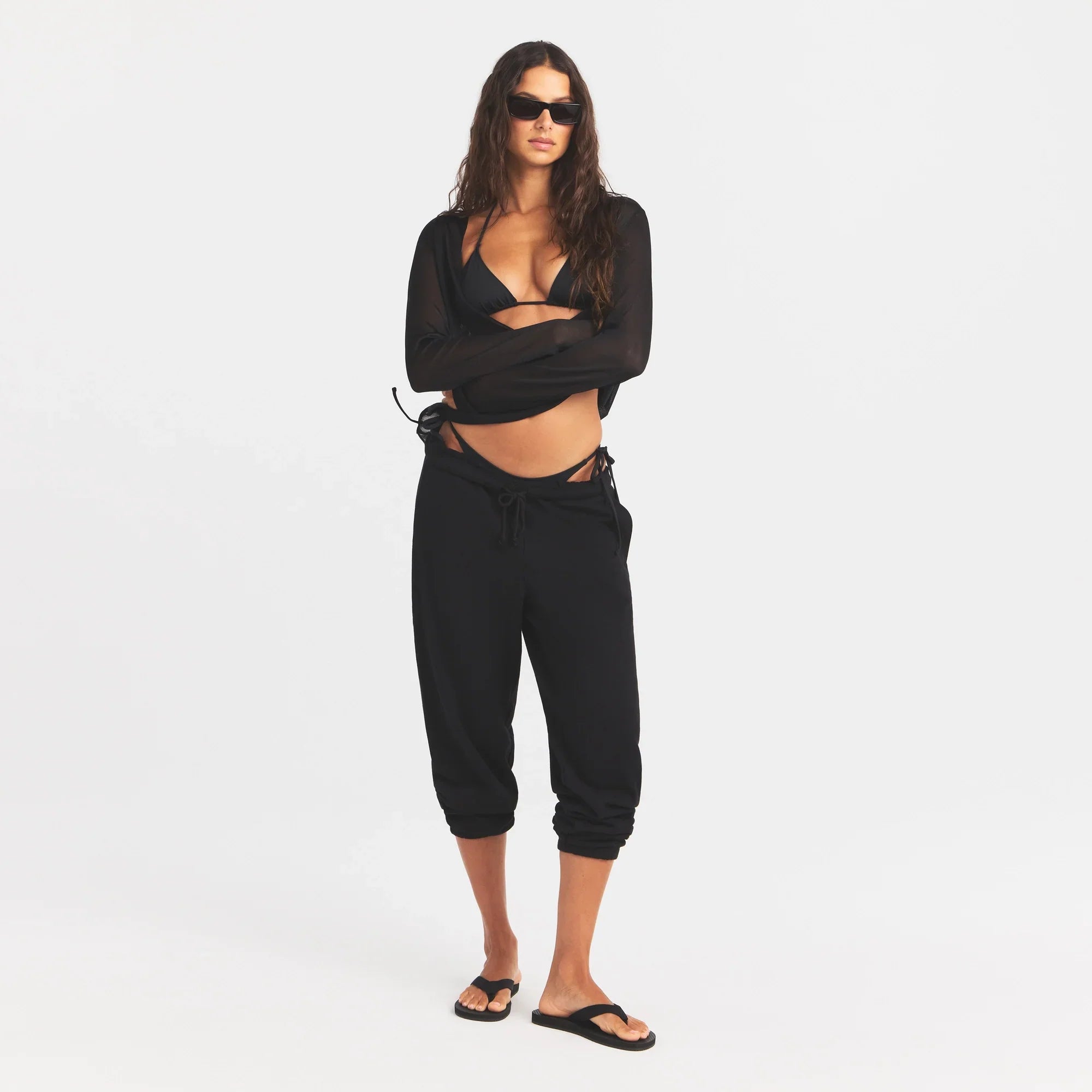 SLINKY KNIT DEEP PLUNGE TOP | OBSIDIAN