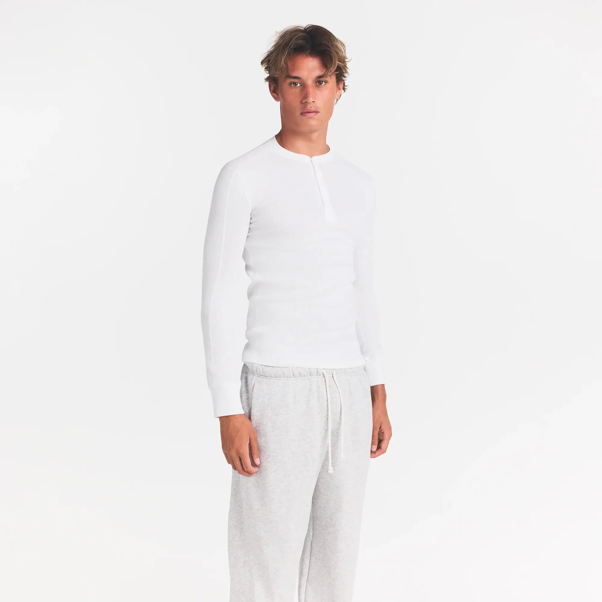 SKIMS COTTON RIB MENS HENLEY | CHALK