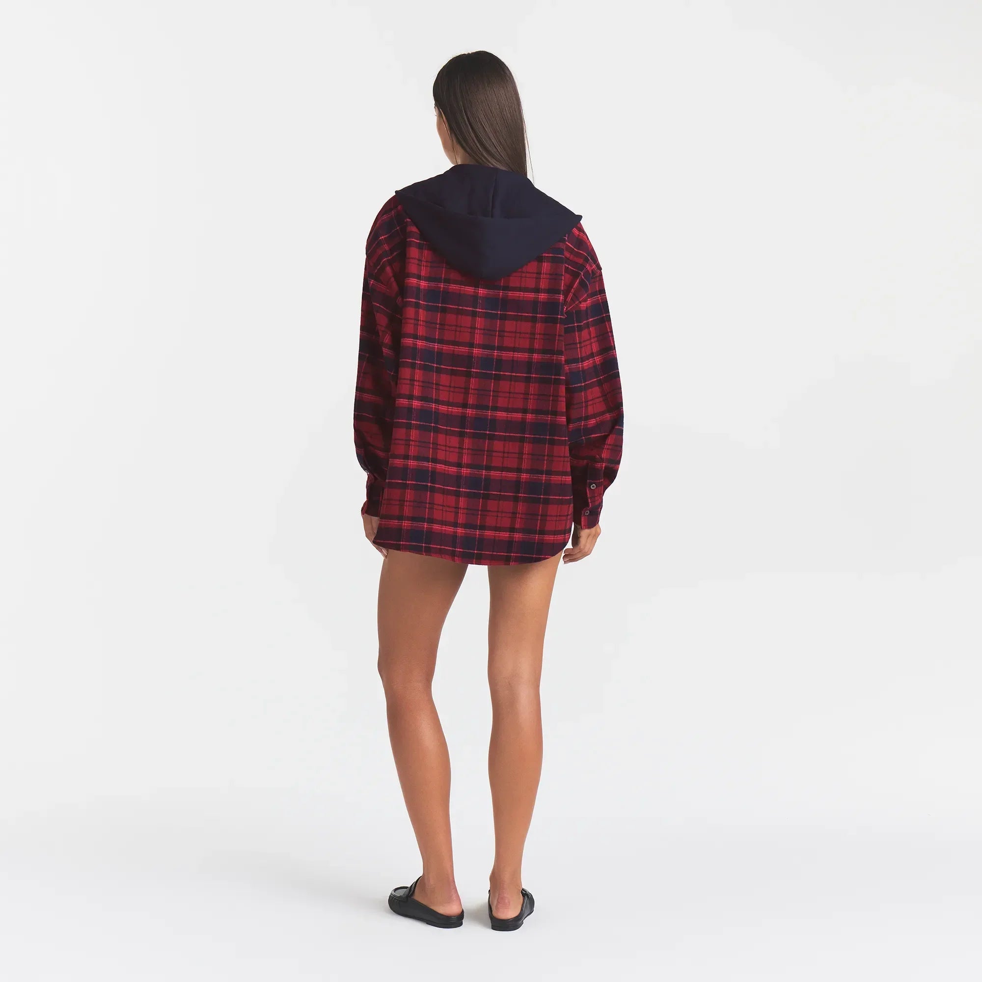OUTDOOR FLANNEL OVERSIZED HOODED SHIRT | MERLOT CABIN PLAID