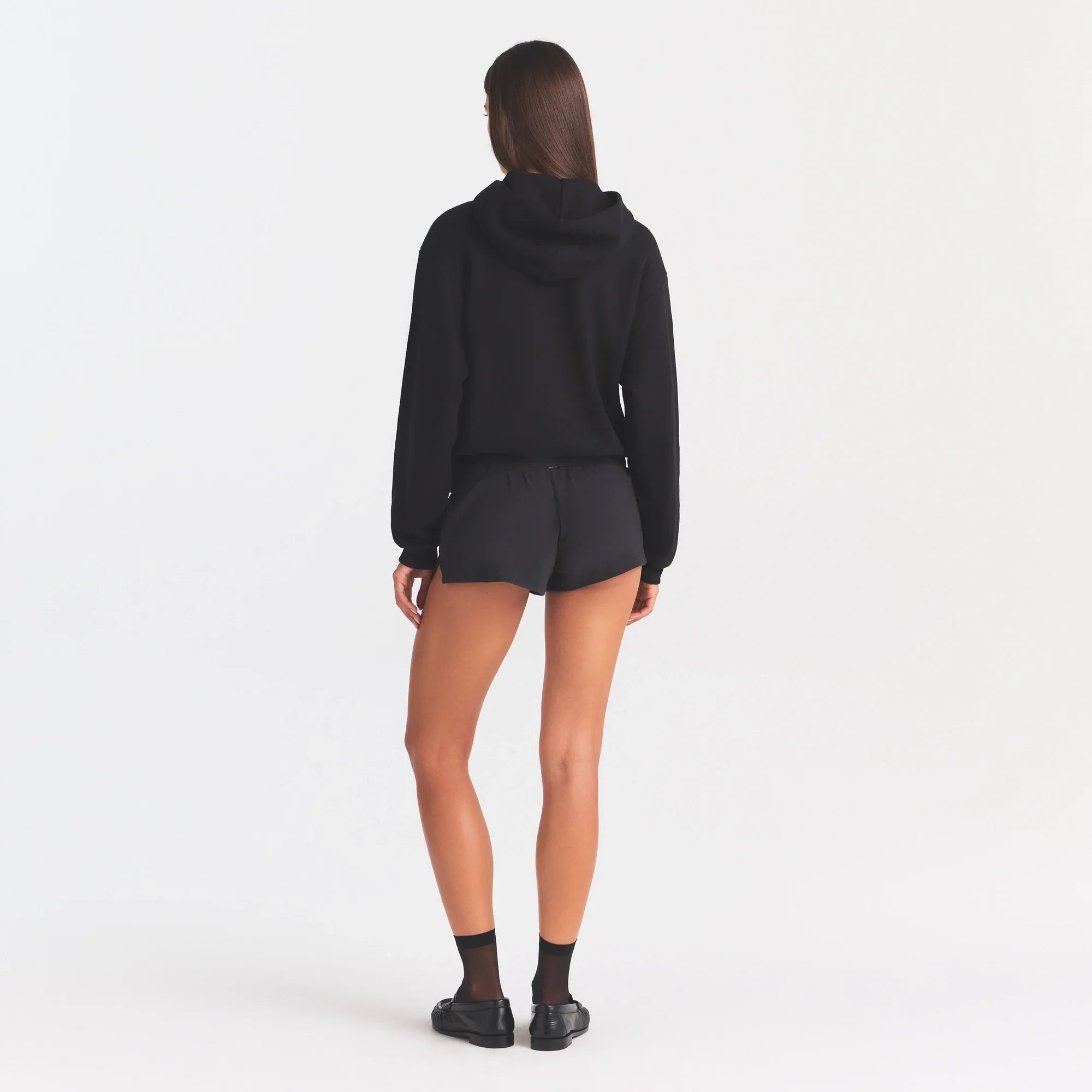 COTTON FLEECE CLASSIC HOODIE | ONYX SNOW ARCHED SKIMS LOGO