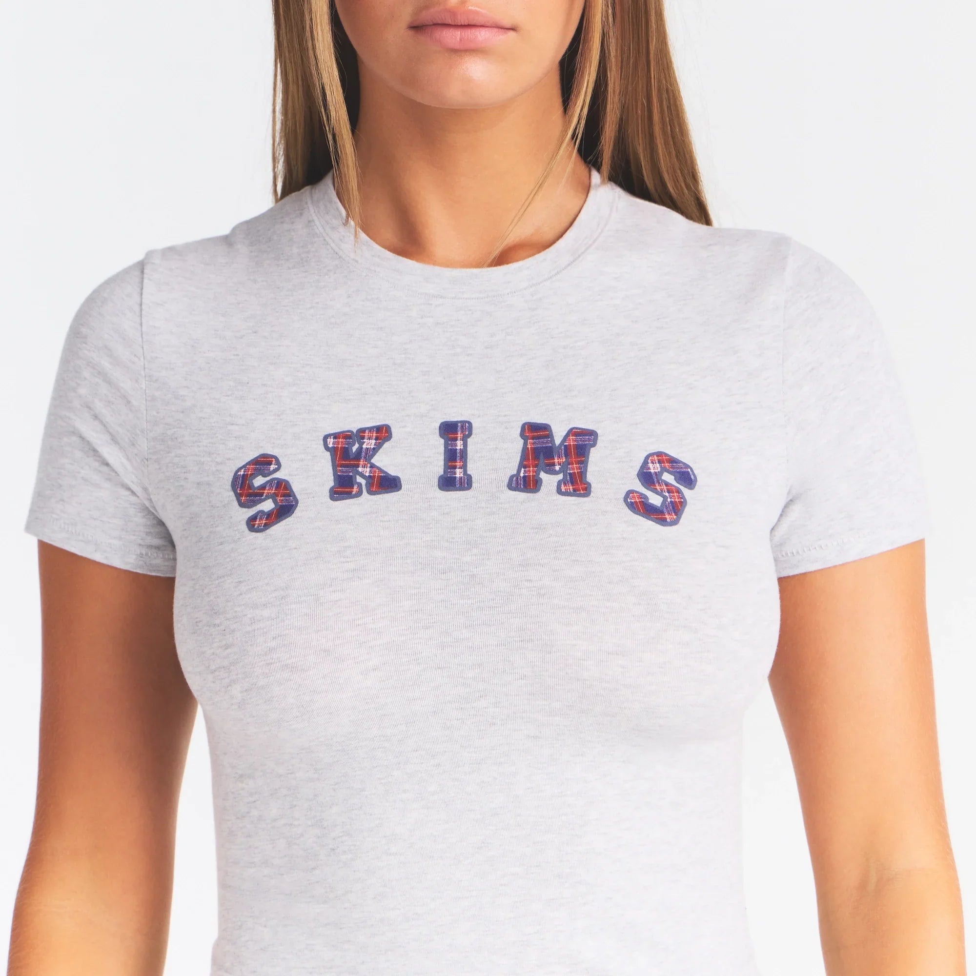 COTTON JERSEY LOGO T-SHIRT | LIGHT HEATHER GREY ARCHED SKIMS PLAID